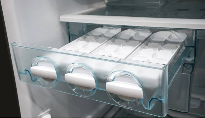  ice-maker-ice-tray